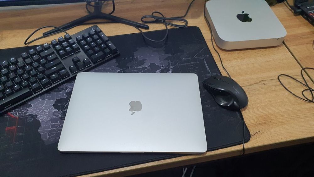 MacBook pro 13 inch
