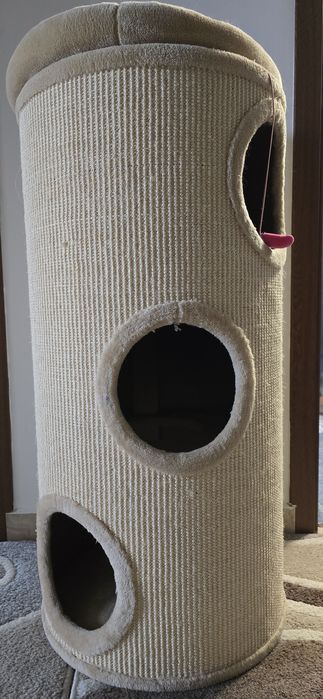 Jucarie/ turn pisici