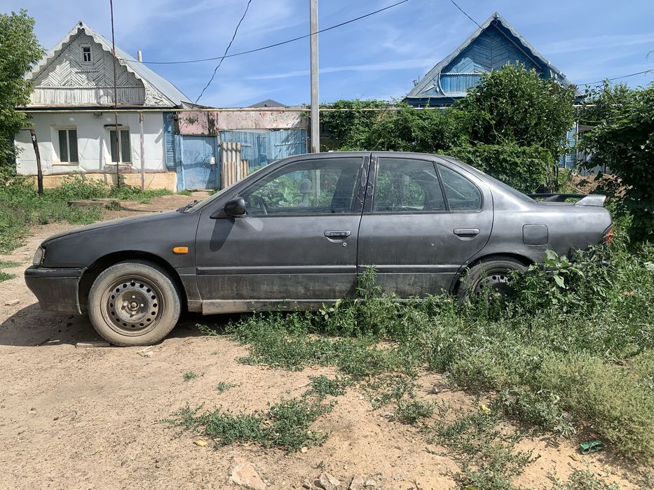 Nissan primera p10