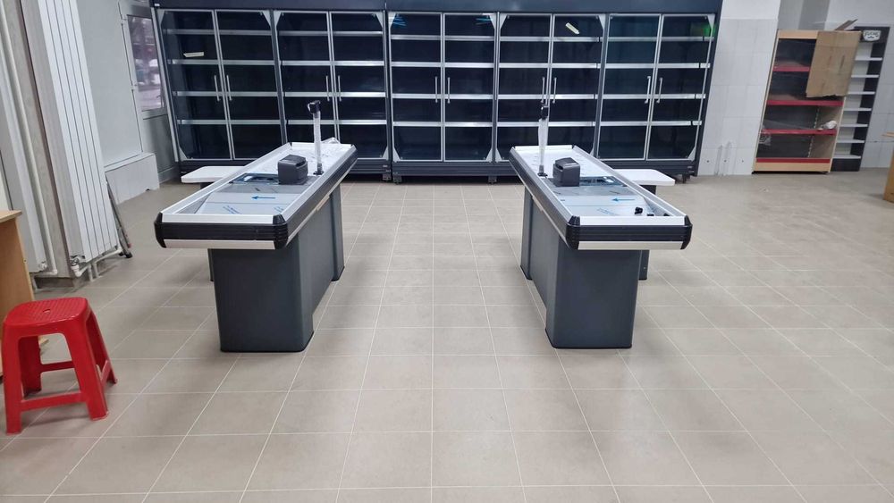 PRODUCATOR mese pentru casa de marcat