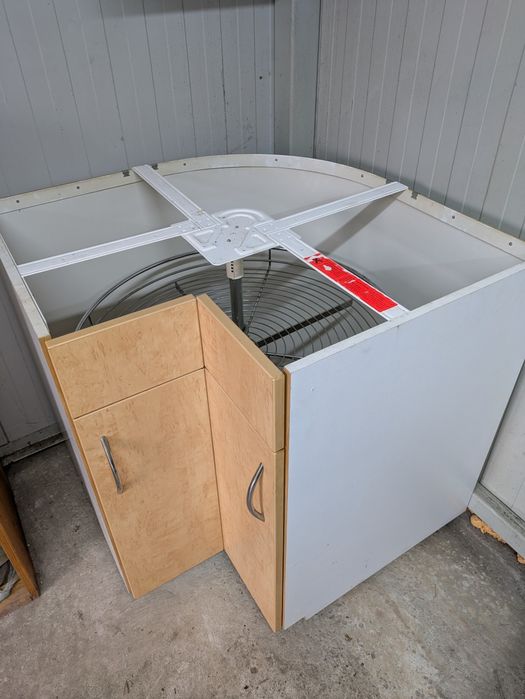 Dulap de colț pentru bucătărie integrată