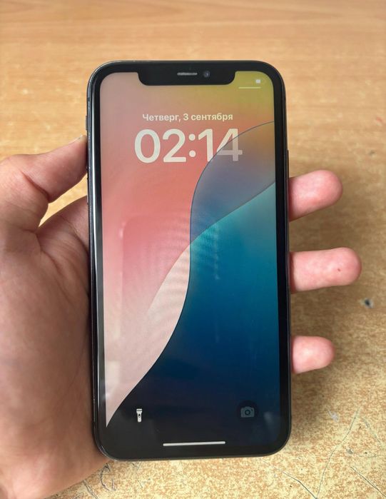 Продам айфон 11 IPhone 11