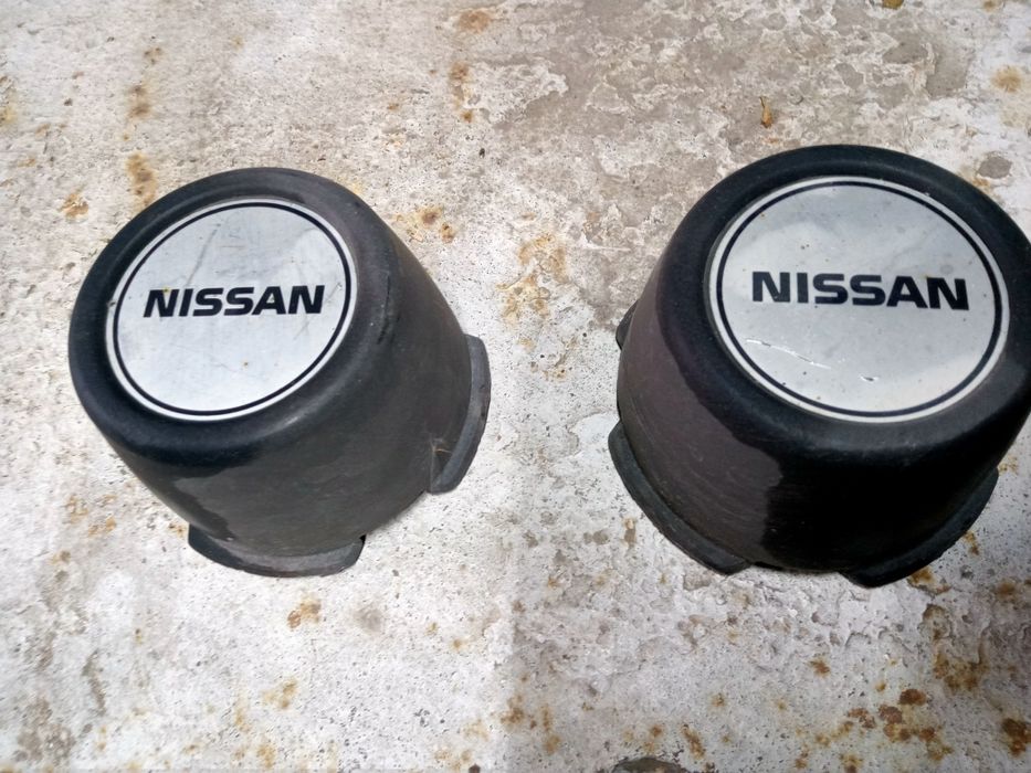 Декор колпаки Ниссан Сирена.