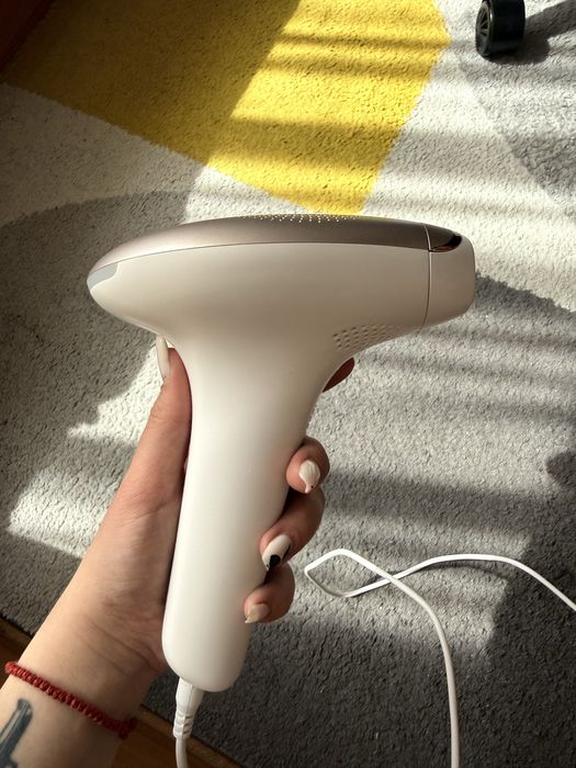 Philips Lumea IPL Hair Removal 7000 Фотоепилатор