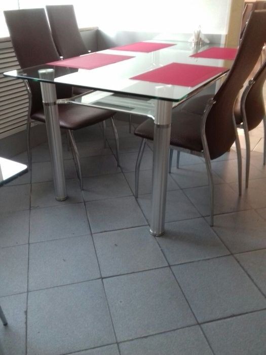 продам стол стеклянный