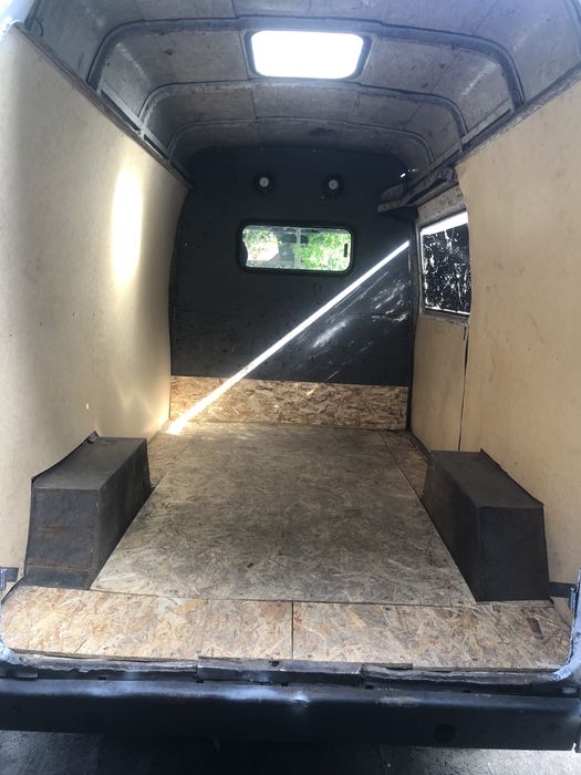 Мерседес 208д (сапог)