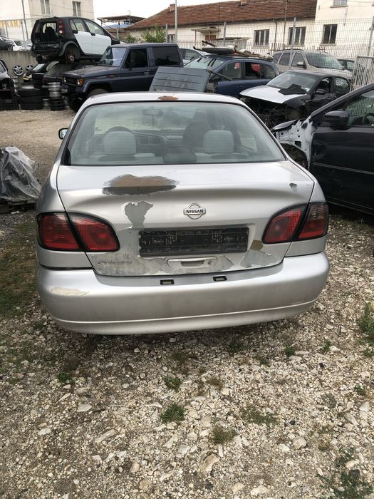 Nisan Primera1.8