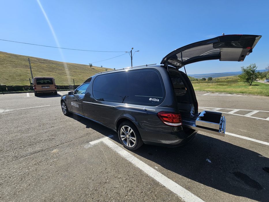 De vanzare dric funerar mercedes Eclass  250 d