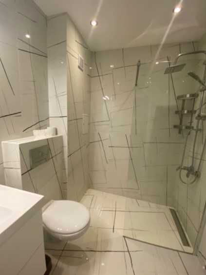 Дава се под наем Двустаен апартамент в София, Изгрев - 95 кв.м за 896.58 € - Снимка #2