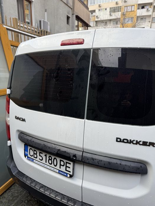 Продавам Дачия Докер