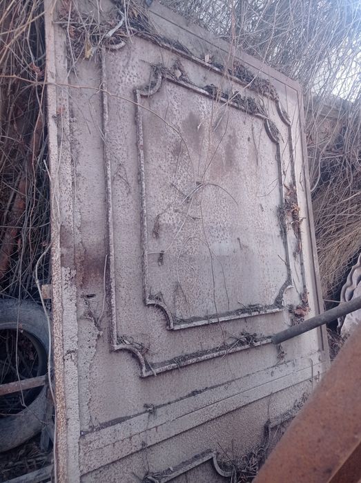 Ворота железные.