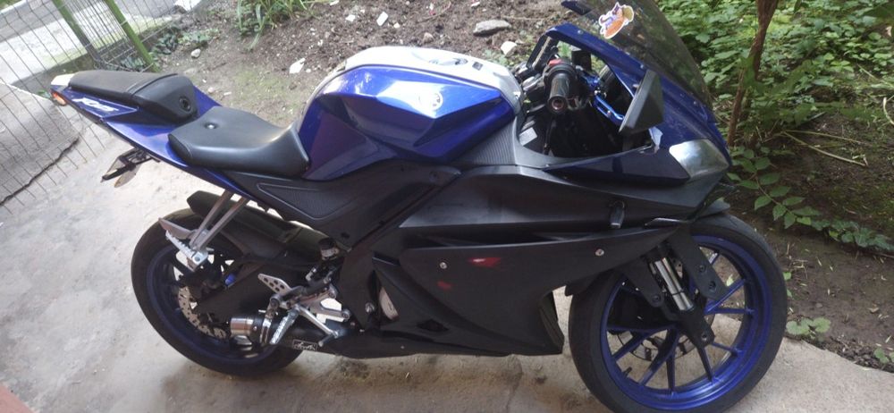 Yamaha YZF R 125 A