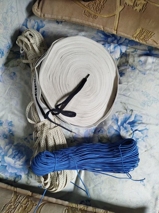 Продам застёжки для одежды.