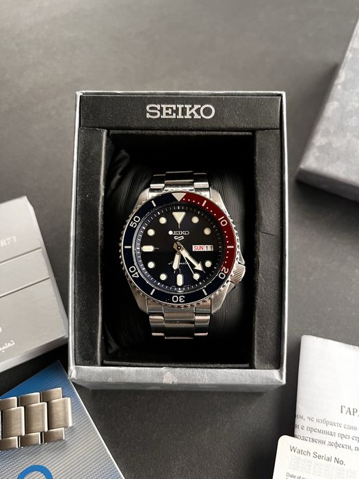 Seiko 5 Sports Pepsi