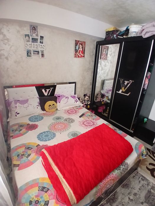 Vând apartament la cheie