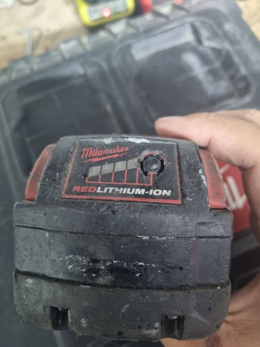 Аккумулятор Milwaukee 4ah m18