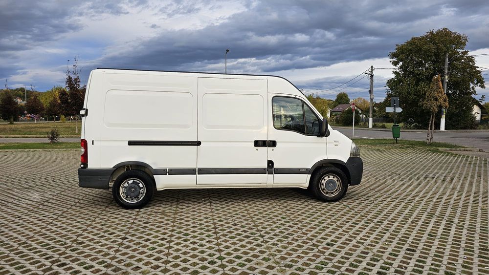 Renault Master 2009 Aer condiționat 150Cp  3 locuri 120.000km