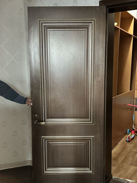 Продается дверь хорошего качества