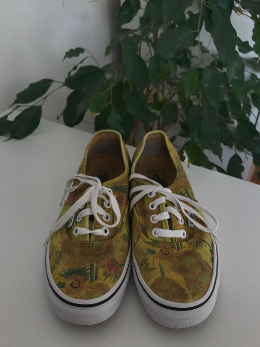 Papuci Vans- colecția Van Gogh mărimea 37