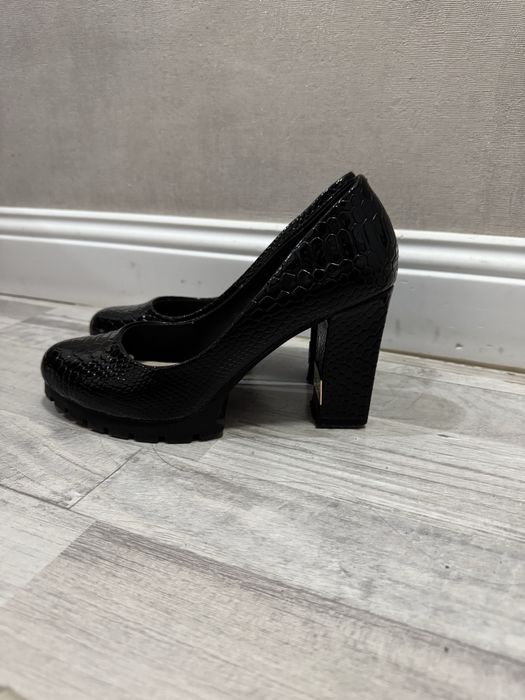 Туфли лакированные