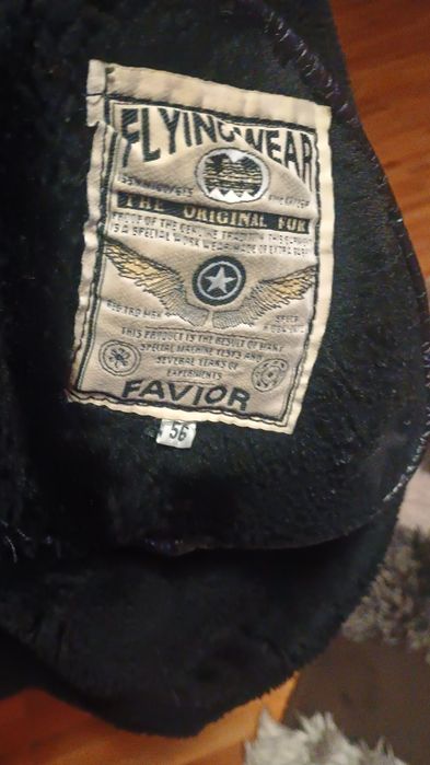 Geaca cojoc cu piele,culoare negru mărime 56,purtata