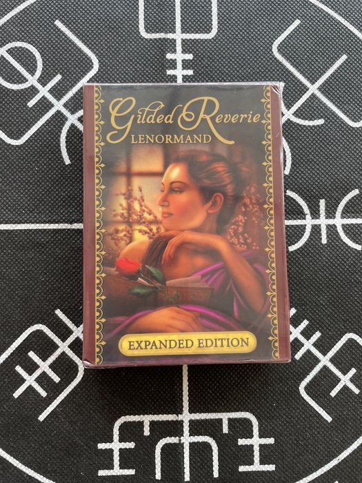 Карти Таро и Оракули