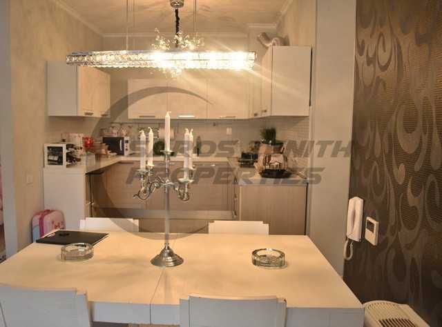 Дава се под наем Тристаен апартамент в София, Стрелбище - 120 кв.м за 648.21 € - Снимка #2