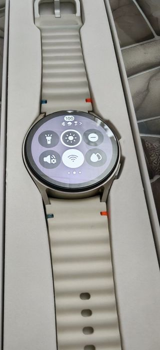 .  Samsung  watch 7