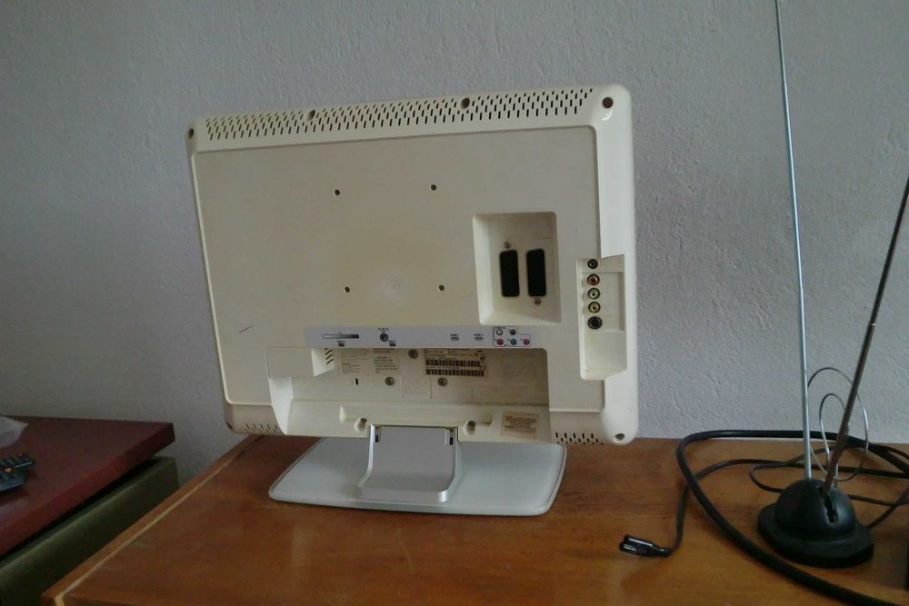 LCD телевизор Philips 19PFL5602D/12