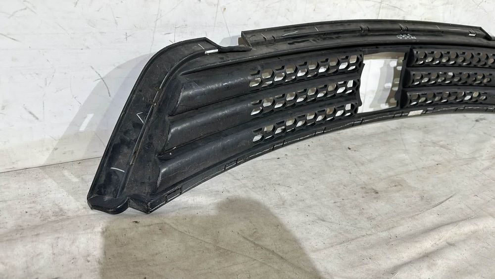 Grila inferioara Bara fata, Jeep Grand Cherokee, 2015, 2016, 2017, 2018, 2019, cod origine OE 68265267AA.