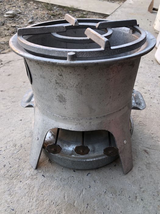 керосиновая плитка , печь для каления ,вазы декоративные