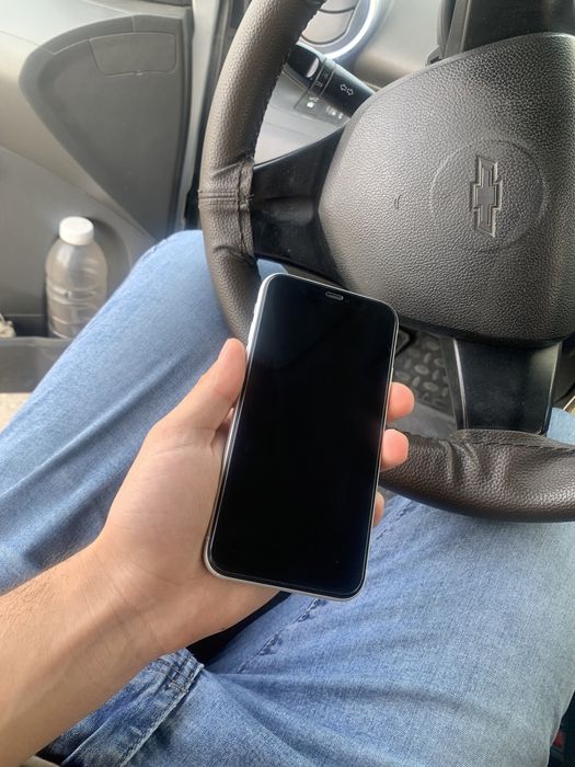 Iphone XR soliladi ochilmagan 128