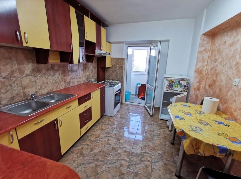 Vanzare apartament 3 camere b-dul Stefan cel Mare