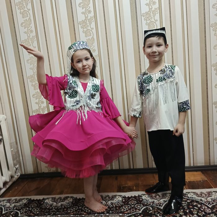 Прокат детских корновальных костюмов