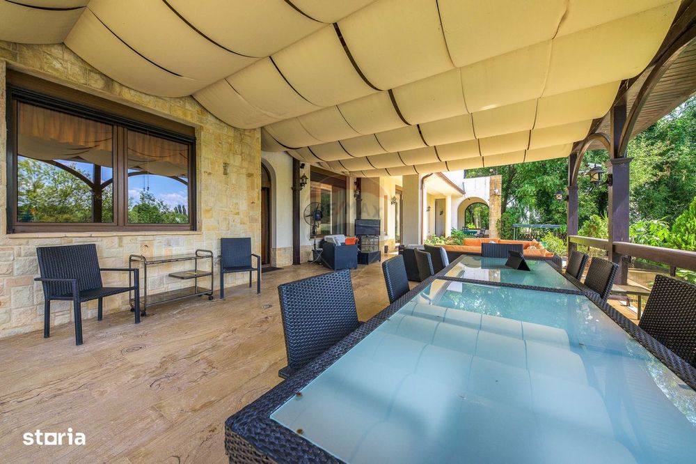 Vila neoromânească cu influențe toscane pe malul lacului Snagov
