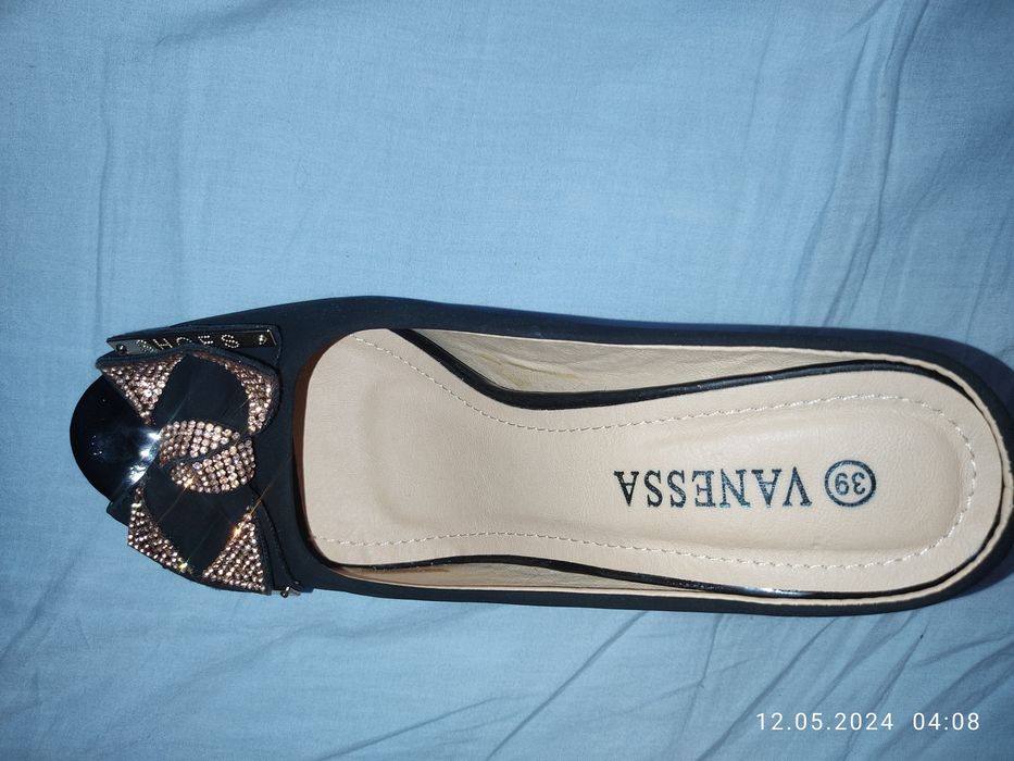 Женские шлепки на каблуке