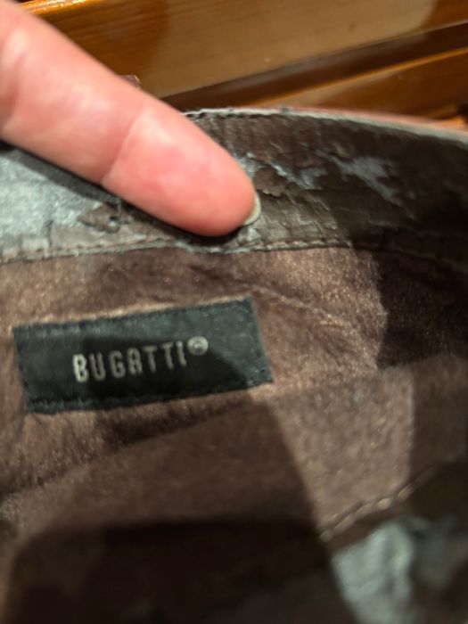 Ботуши с малка забележка