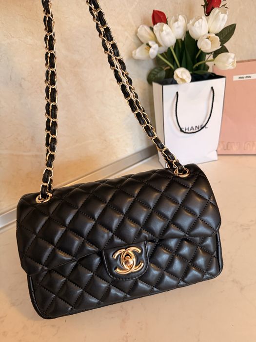 Дамска чанта Chanel Classic среден размер черна