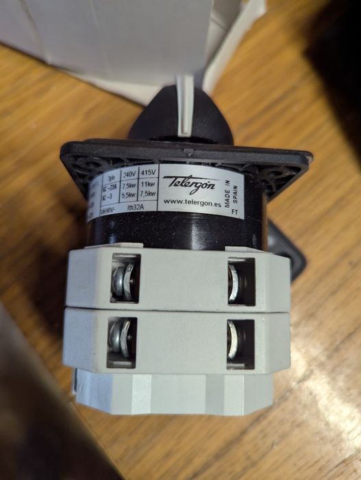 Comutator Cu Came 3 Poli 60° si 32 A