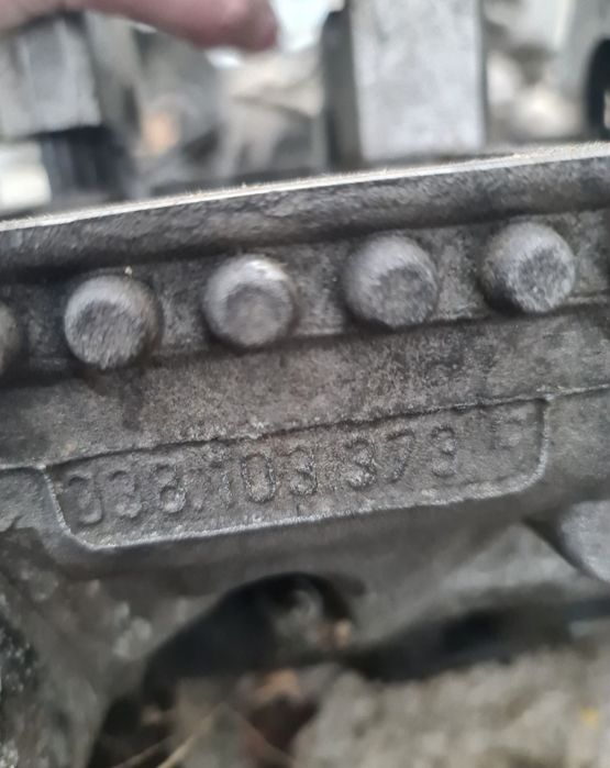 Chiuloasa bloc motor audi a4 b6 1.9tdi 131 cp oglinda mocheta grile