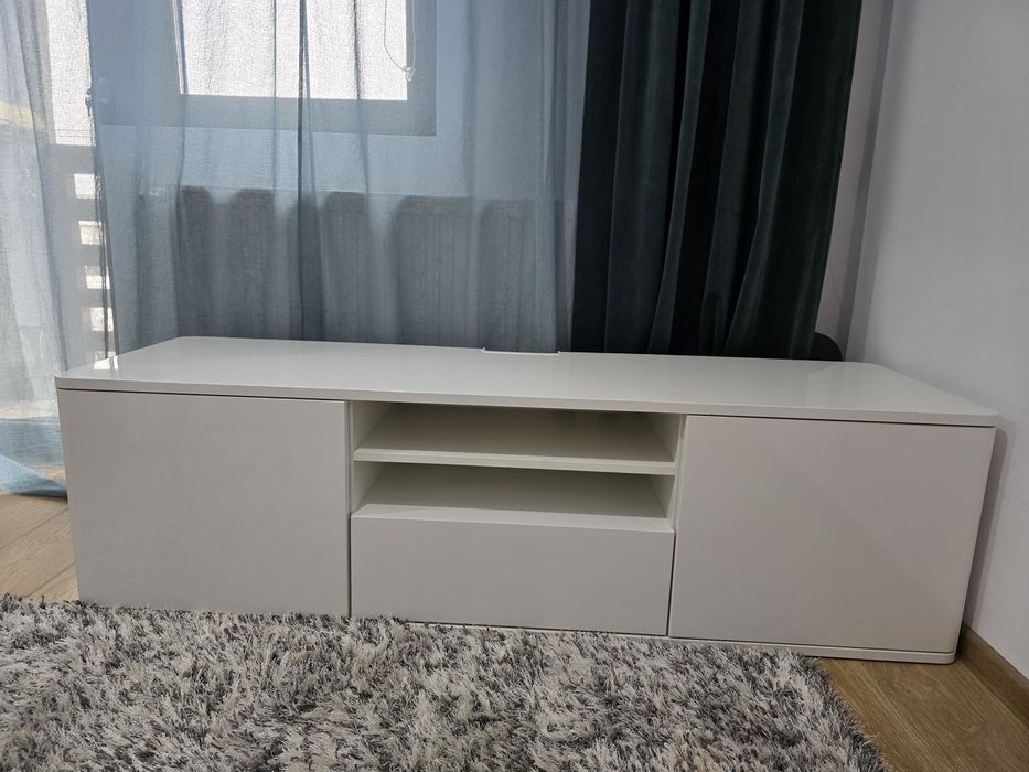 Comoda TV Ikea mdf lucios