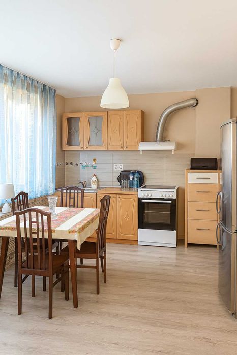 Дава се под наем Тристаен апартамент в София, Левски Г - 70 кв.м за 400 € - Снимка #1