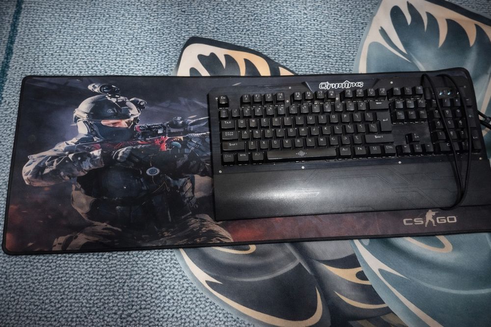 Клавиатура и коврик