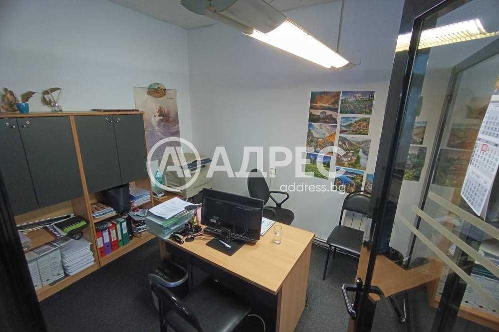 Продава се Офис в Разград, Център - 203 кв.м за 1632 €/кв.м - Снимка #2