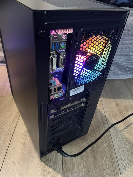 Геймърски компютър i5 7500 /16gb/512gb ssd/gtx1070