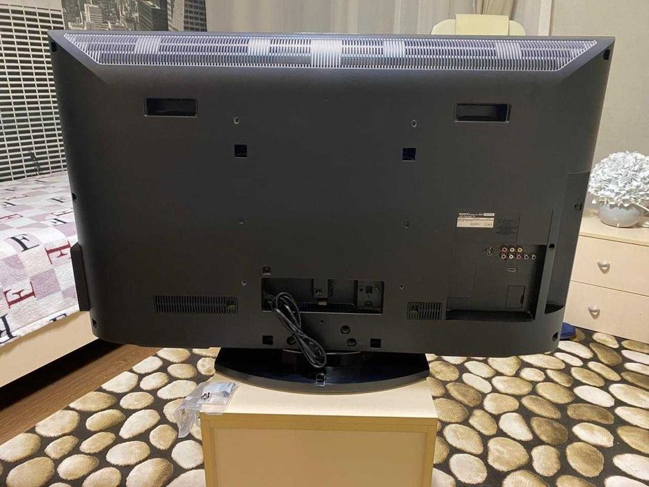 Продам Телевизор Denn LE24DE80BH
