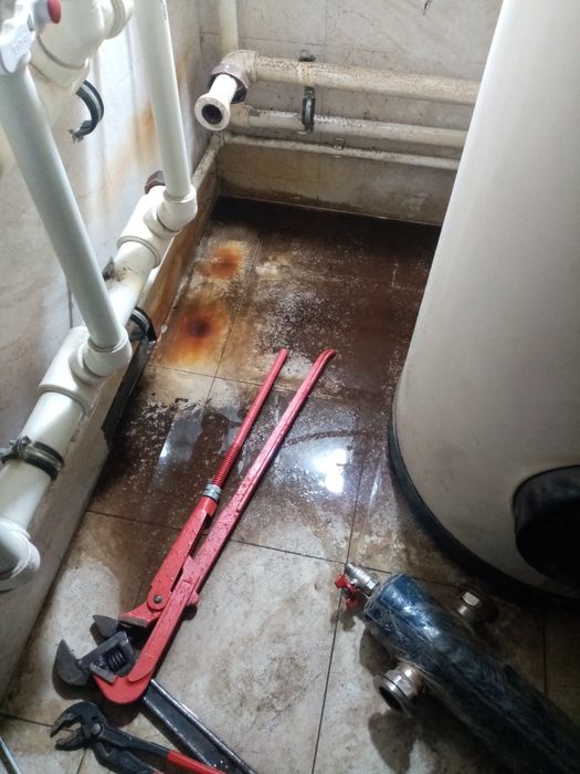 Сантехник опитни