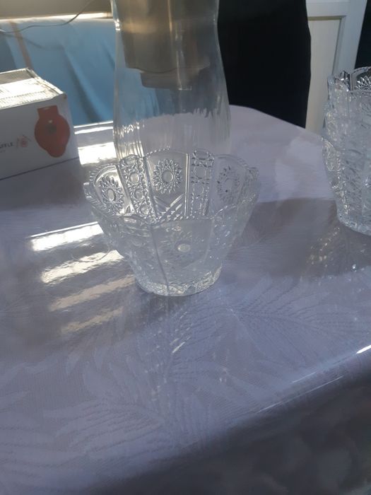 Кувшин и хрусталь.