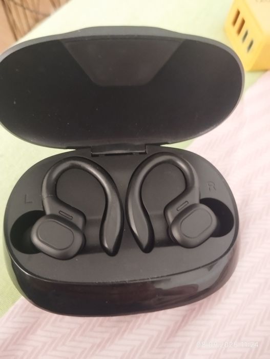 Căști bluetooth  49 lei neg