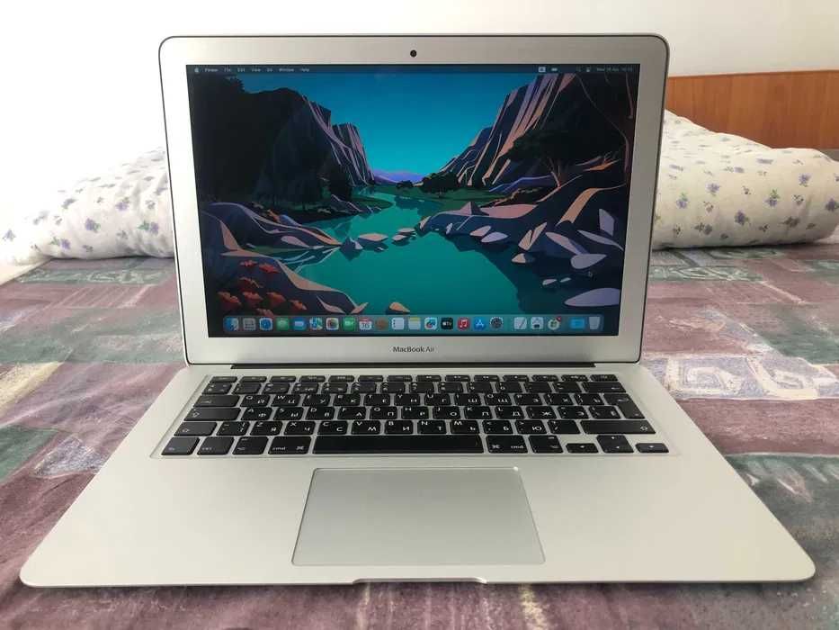 MacBook Air 13,3 '' 2018 i5 1,8 GHz, 8 GB, SSD 128 GB. CA NOU